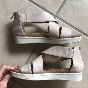 Adrienne Vittadini shoes